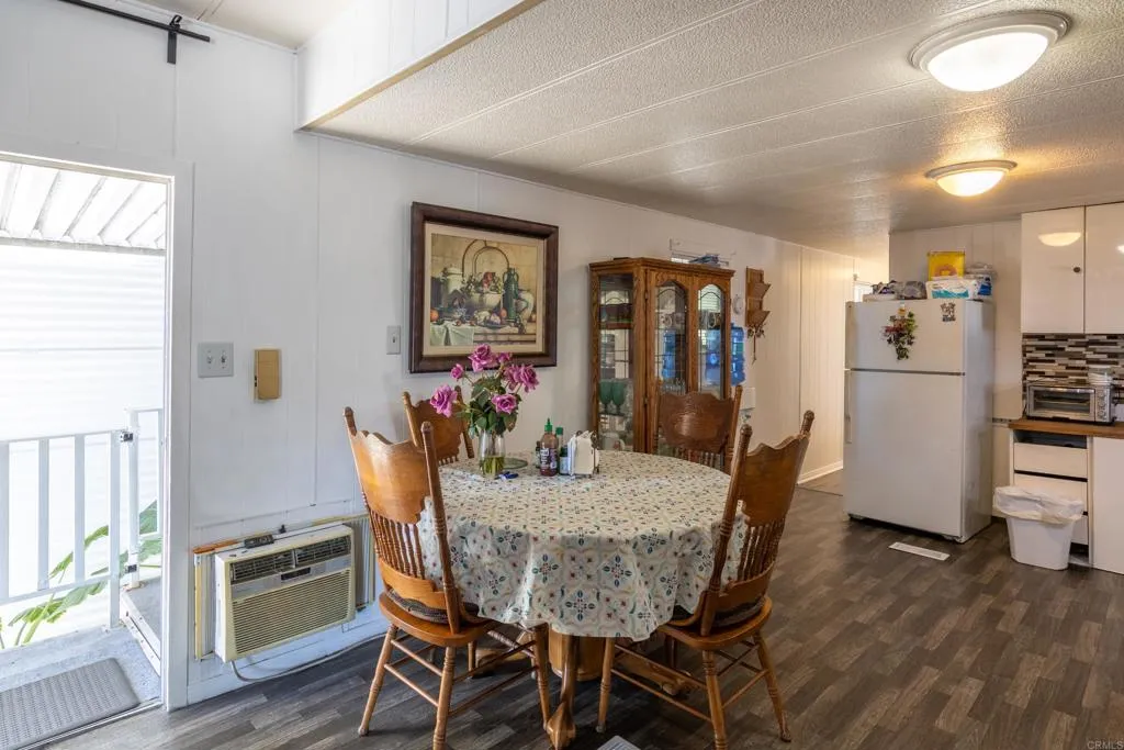 https://cdn.realtyfeed.com/cdn/127/306734775/b849476e6a1f80286a95cf1b14e33bb4.webp