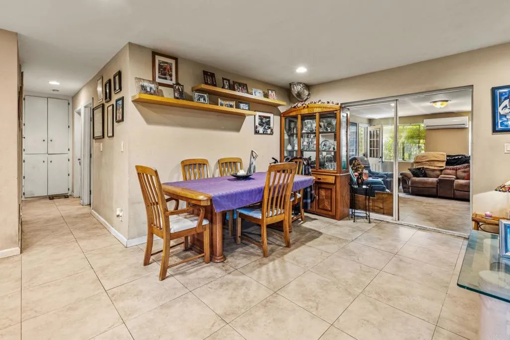 https://cdn.realtyfeed.com/cdn/127/306734803/1506dadb582639ae53032ef7c6183f46.webp