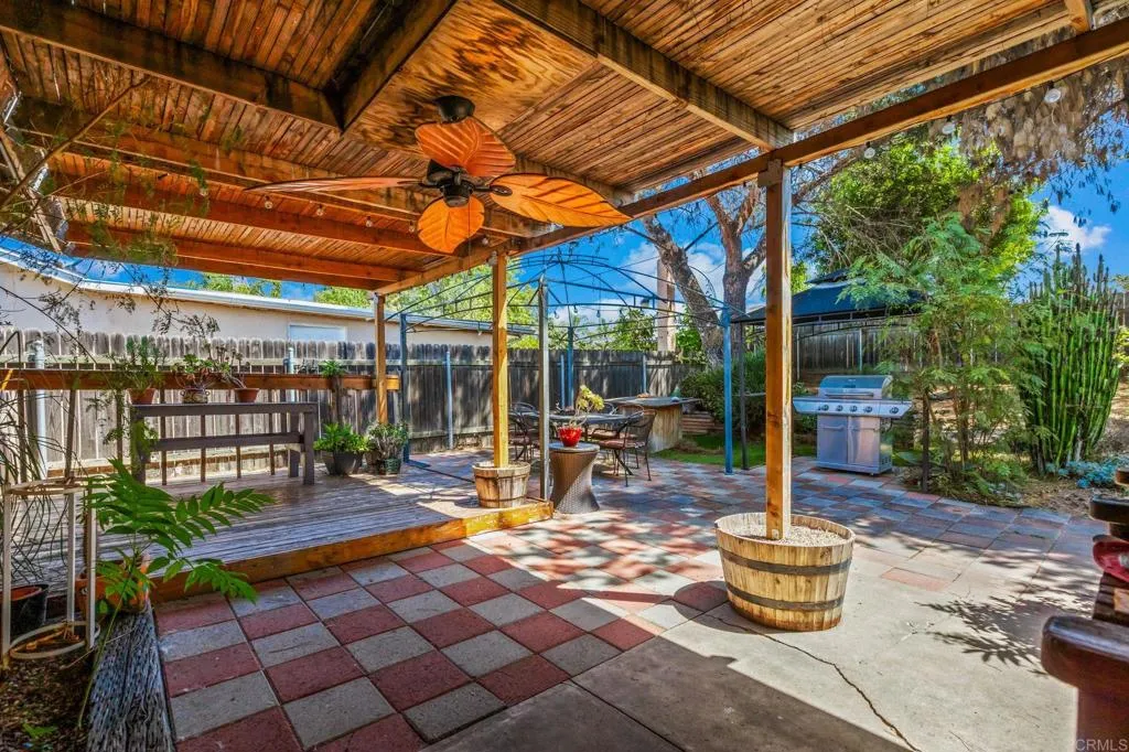 https://cdn.realtyfeed.com/cdn/127/306734803/383760838c362283716a216d75a703f9.webp