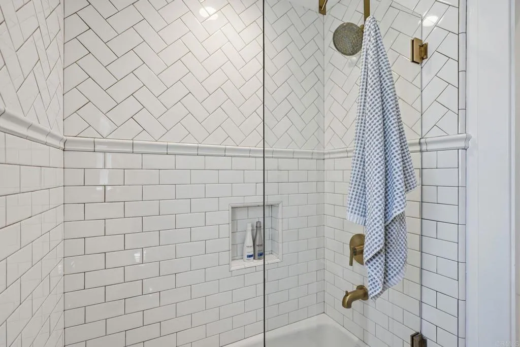 https://cdn.realtyfeed.com/cdn/127/306734810/147526eb6d65538872c824e1504b0db6.webp