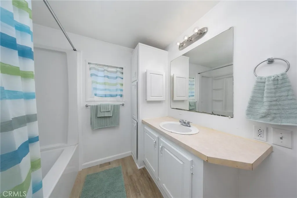 10001 W Frontage Unit 224, South Gate, CA 90280 - Photo 3 of 29, South Gate, CA