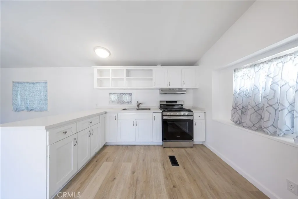 South Gate, CA 90280
