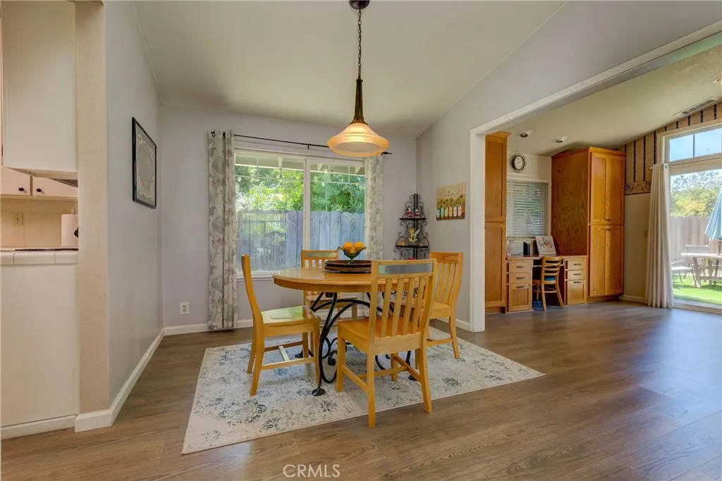 6 Creekwood Court, Chico, CA 95926 - Photo 5 of 50, Chico, CA