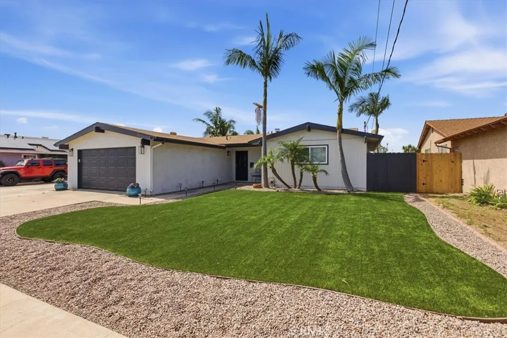 https://cdn.realtyfeed.com/cdn/127/306734855/1d6452399d8e380799d1287e0964b600.webp