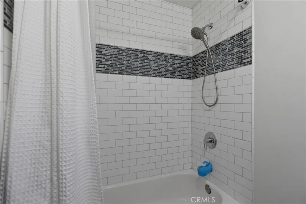 https://cdn.realtyfeed.com/cdn/127/306734855/319787d6d92dfca00a251a65d7450738.webp
