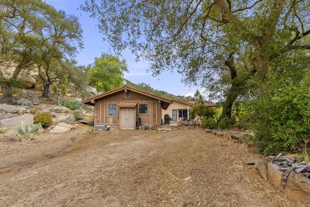 https://cdn.realtyfeed.com/cdn/127/306734867/0abc73bb9e0604db7a7d7b9cb0cedaa4.webp