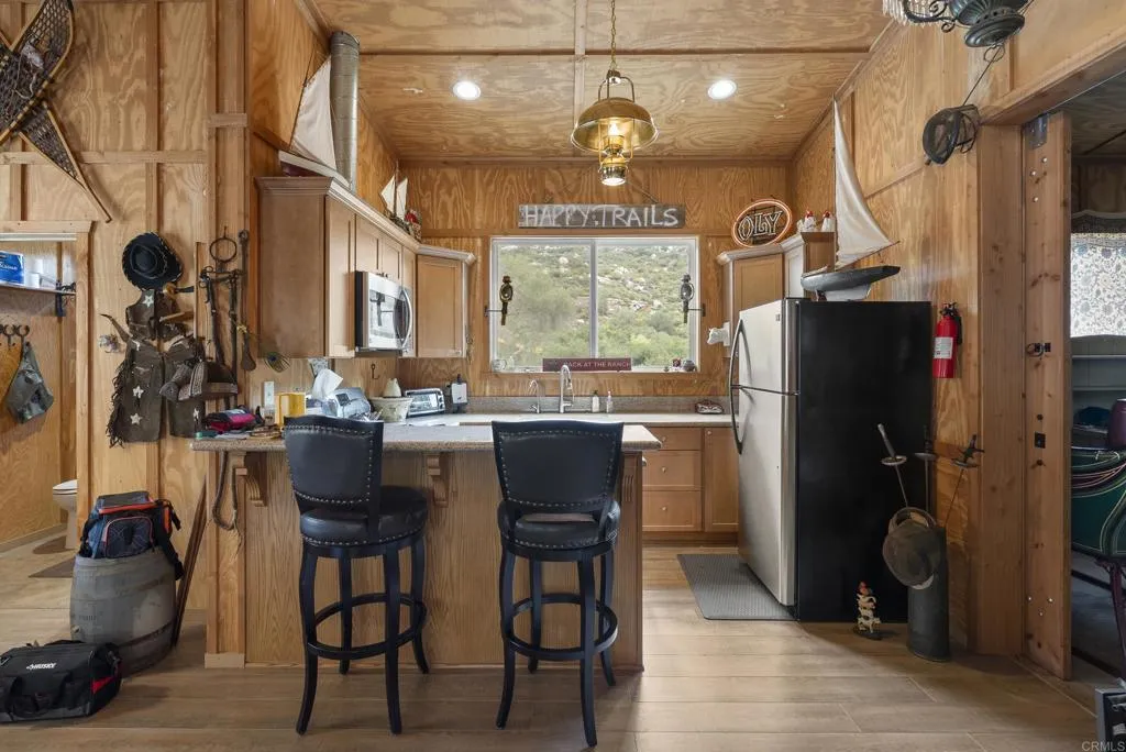 https://cdn.realtyfeed.com/cdn/127/306734867/32e1ad2d39cef29b316d23b910f82772.webp