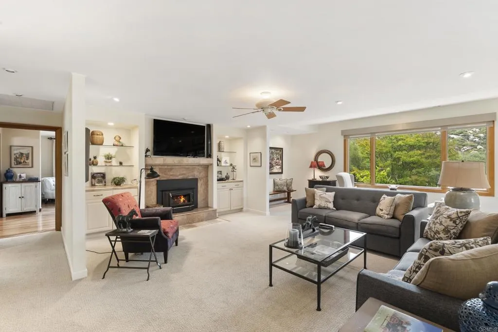 https://cdn.realtyfeed.com/cdn/127/306734867/80d6b8b53372884b64ca44b6661c0d6f.webp
