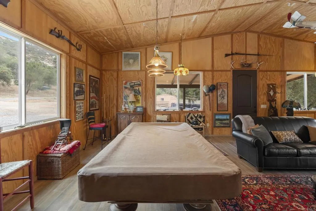 https://cdn.realtyfeed.com/cdn/127/306734867/acb86d346390b72c1fc5ccff53d82c60.webp