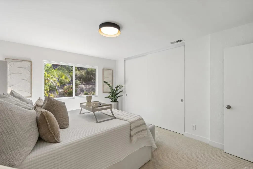 https://cdn.realtyfeed.com/cdn/127/306734868/67a014acddeecca15d842303870b6733.webp