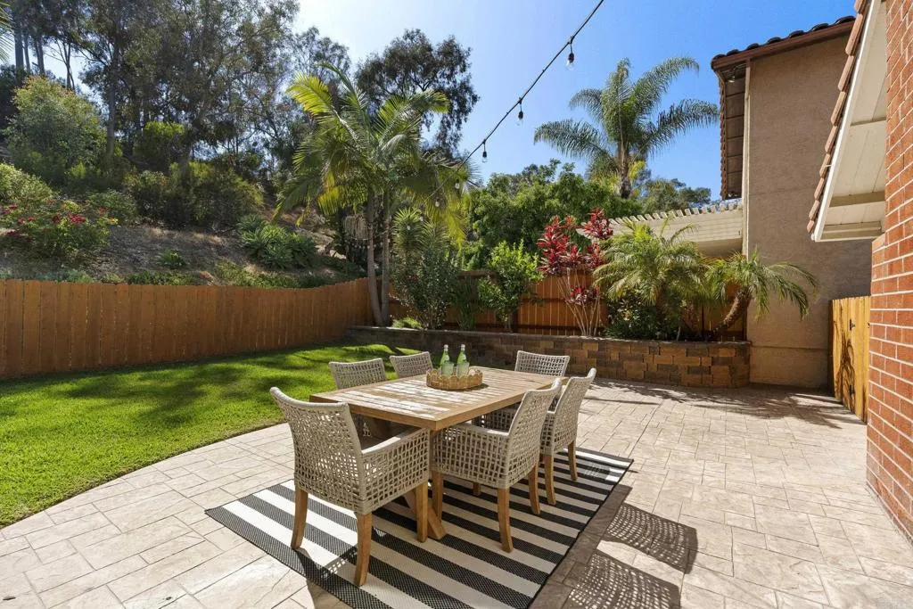 https://cdn.realtyfeed.com/cdn/127/306734868/6bbb56dc5afeb2832695ba4f55081b15.webp