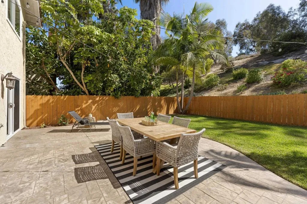 https://cdn.realtyfeed.com/cdn/127/306734868/78ee0f8cc50a4e584c399dccdc3cb571.webp