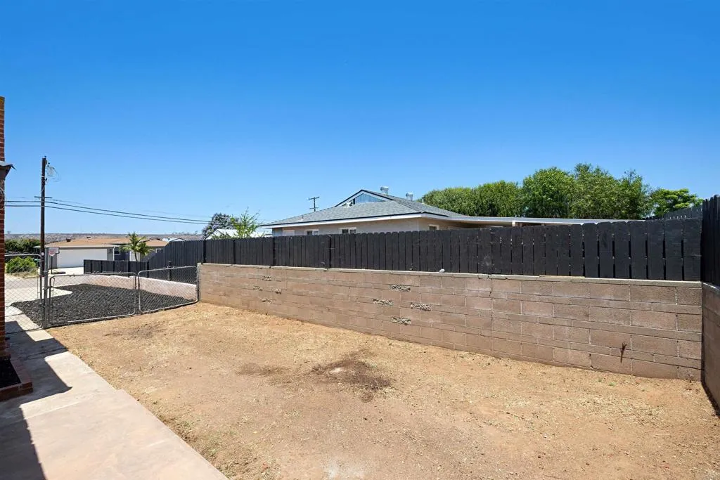 https://cdn.realtyfeed.com/cdn/127/306734882/ee6d382e9616351025973d0c3434c971.webp