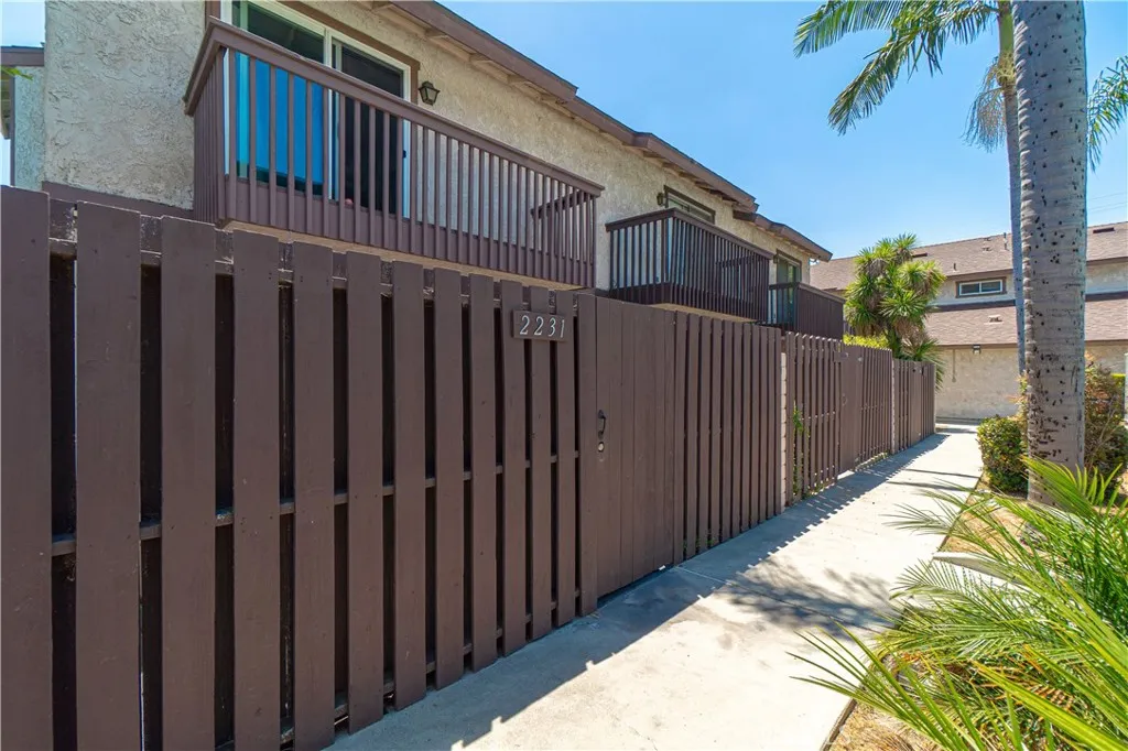 2231 Santa Fe Unit 13, Long Beach, CA 90810 - Photo 3 of 33, Long Beach, CA
