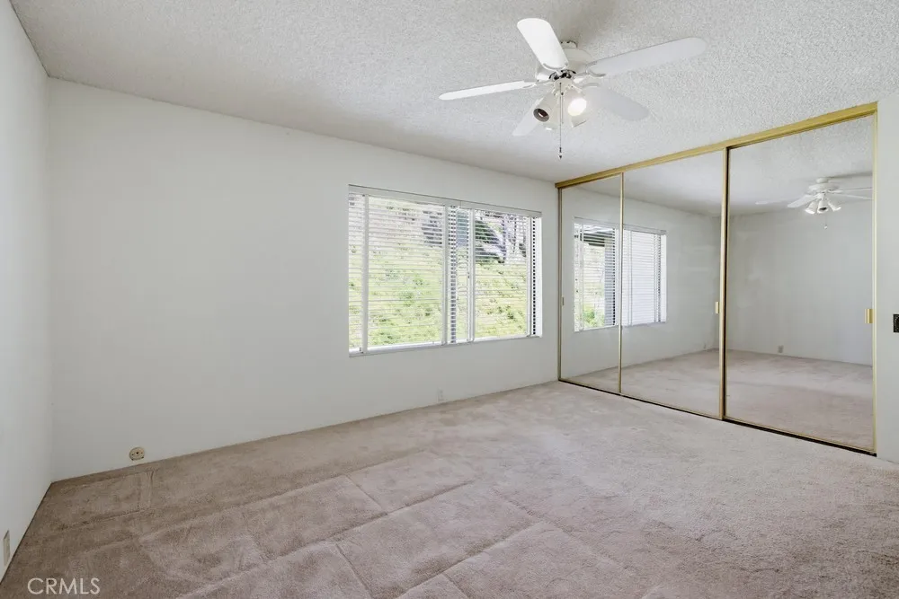 https://cdn.realtyfeed.com/cdn/127/306734923/823d55826b3f04201a8870028667d152.webp