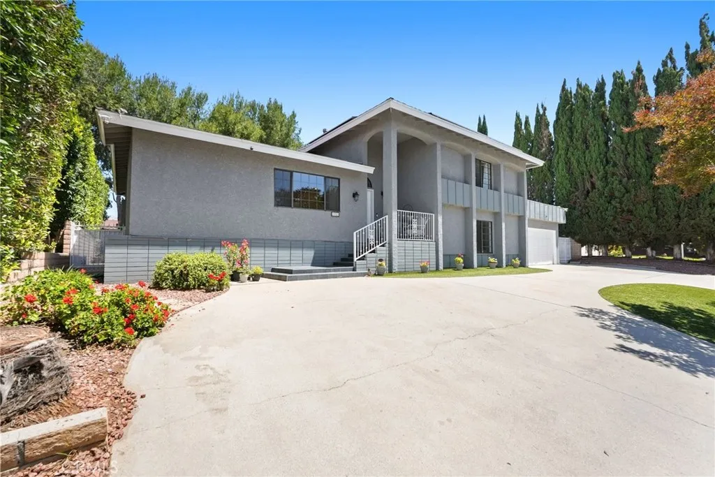 Chatsworth, CA 91311