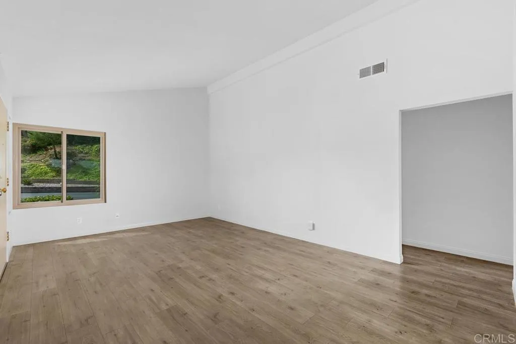 https://cdn.realtyfeed.com/cdn/127/306734939/09c1b30ec44cfdbafbdde52c9cf9aa47.webp