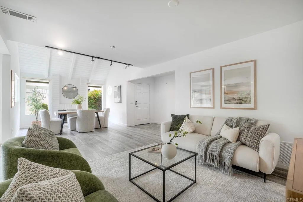 https://cdn.realtyfeed.com/cdn/127/306734979/2910b2972f1201bd332b155c4cbf050a.webp