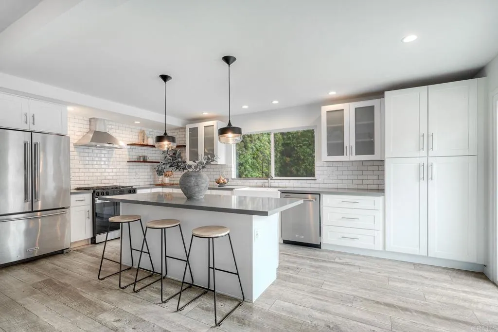 https://cdn.realtyfeed.com/cdn/127/306734979/815bfdf3300611182a0506ba7aa6064a.webp