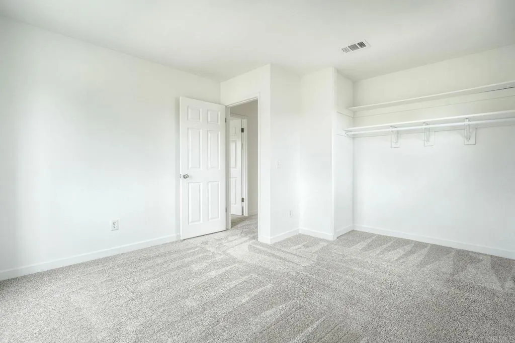 https://cdn.realtyfeed.com/cdn/127/306734979/89bf6d1331c9de909d6e8e257469d878.webp