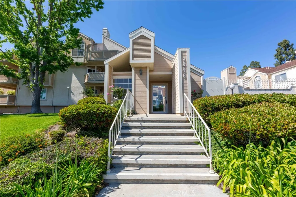 Los Alamitos, CA 90720