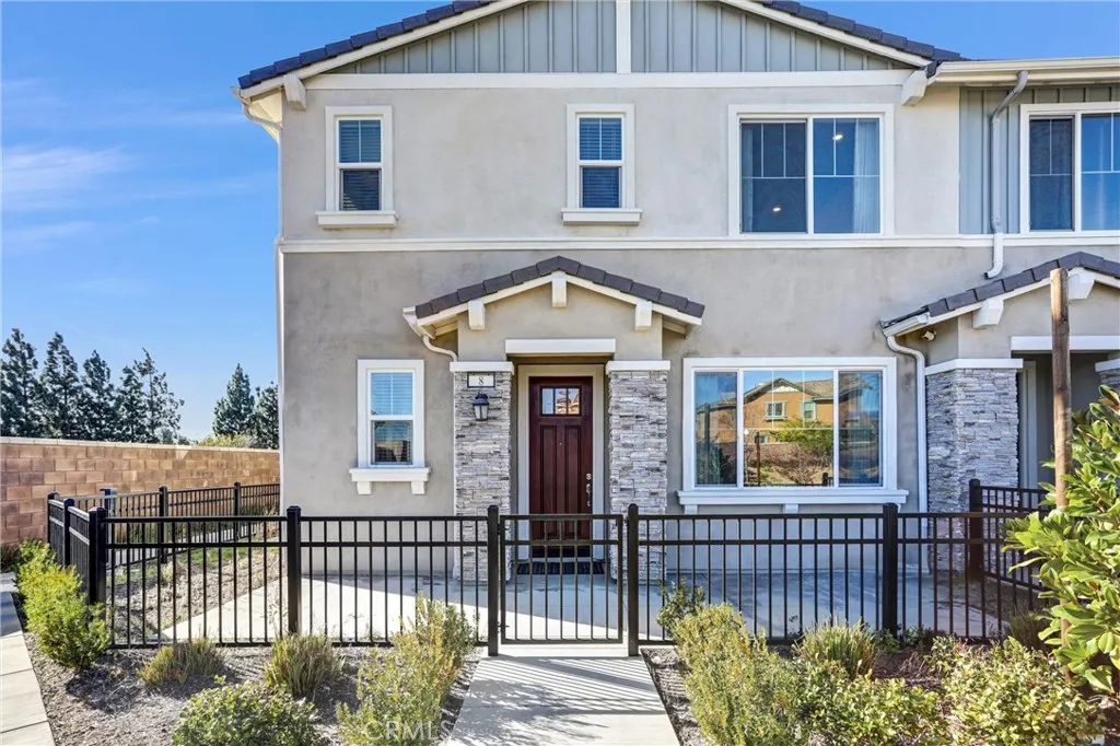 Fontana, CA 92336