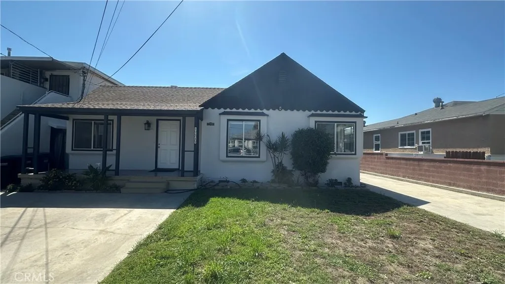 Bellflower, CA 90706