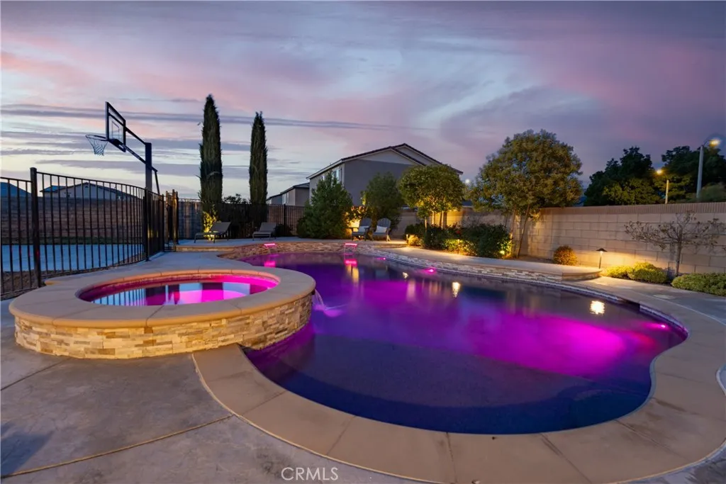 Lancaster, CA 93536