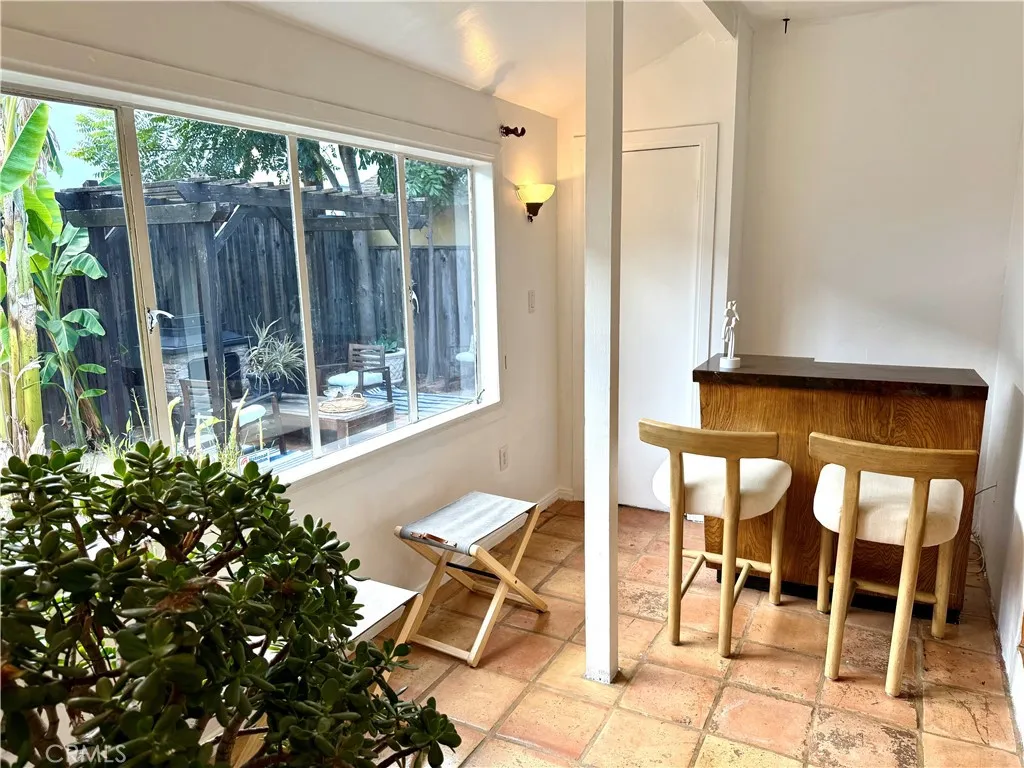 5425 Halbrent Avenue, Sherman Oaks, CA 91411 - Photo 5 of 27, Sherman Oaks, CA