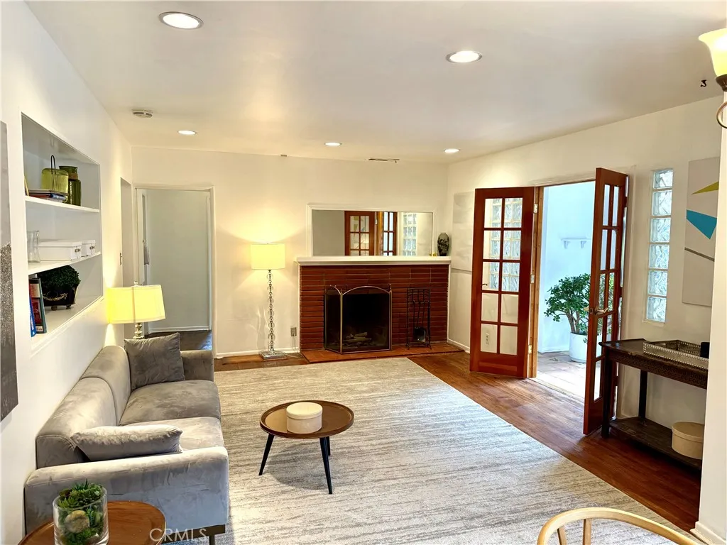 5425 Halbrent Avenue, Sherman Oaks, CA 91411 - Photo 3 of 27, Sherman Oaks, CA