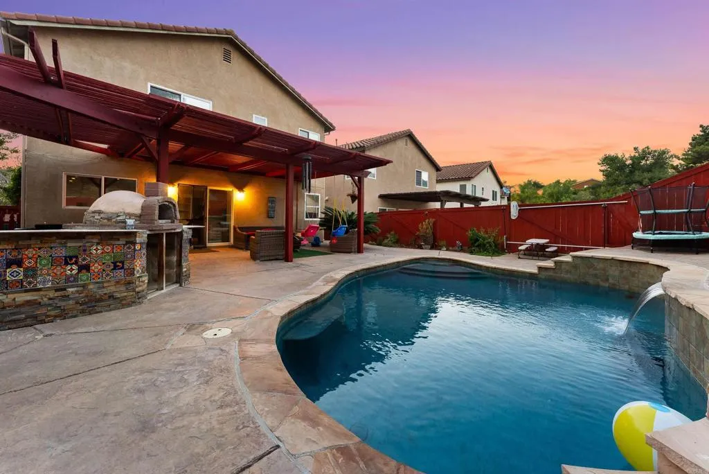 https://cdn.realtyfeed.com/cdn/127/306735092/0a73764fc627989ce24f6bd815fc5966.webp