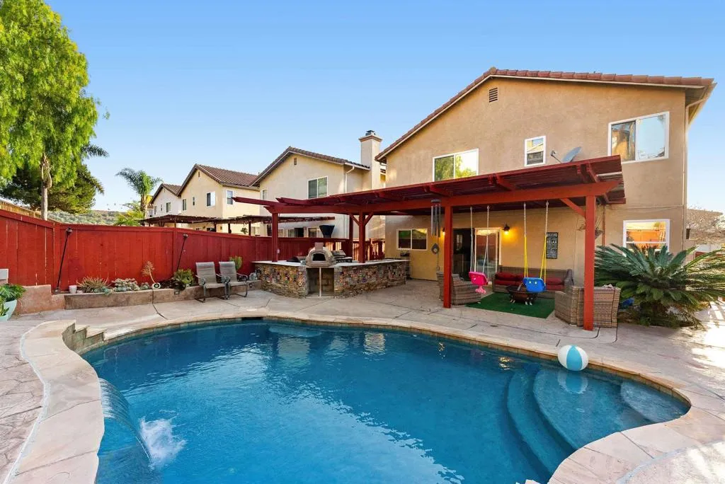 https://cdn.realtyfeed.com/cdn/127/306735092/395a647d7d3027636457ed1fa5216a4c.webp