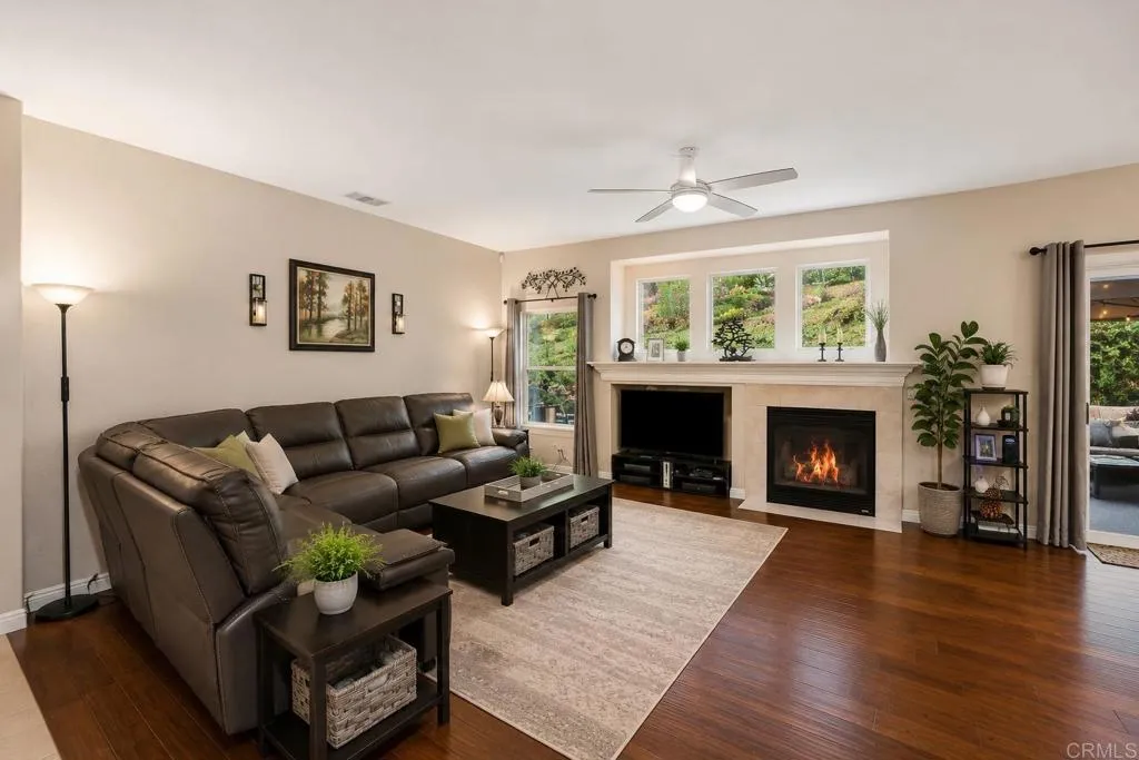 https://cdn.realtyfeed.com/cdn/127/306735095/06a43a95bf1e0d055110e509f002533c.webp