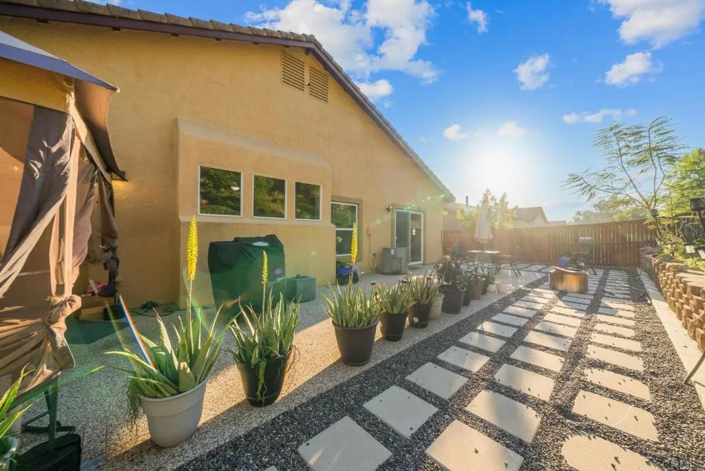 https://cdn.realtyfeed.com/cdn/127/306735095/7033efc5da9a1936bf15a82ae176450c.webp