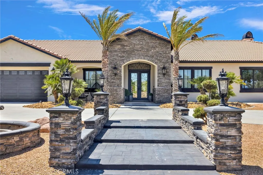 Oak Hills, CA 92344