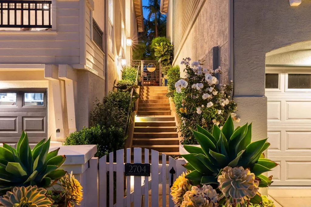 https://cdn.realtyfeed.com/cdn/127/306735136/236e385d4b7ea34801cd9db6c252bce5.webp