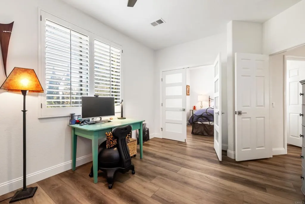 https://cdn.realtyfeed.com/cdn/127/306735136/8dff2e7e164676c0af67be086ce32f57.webp