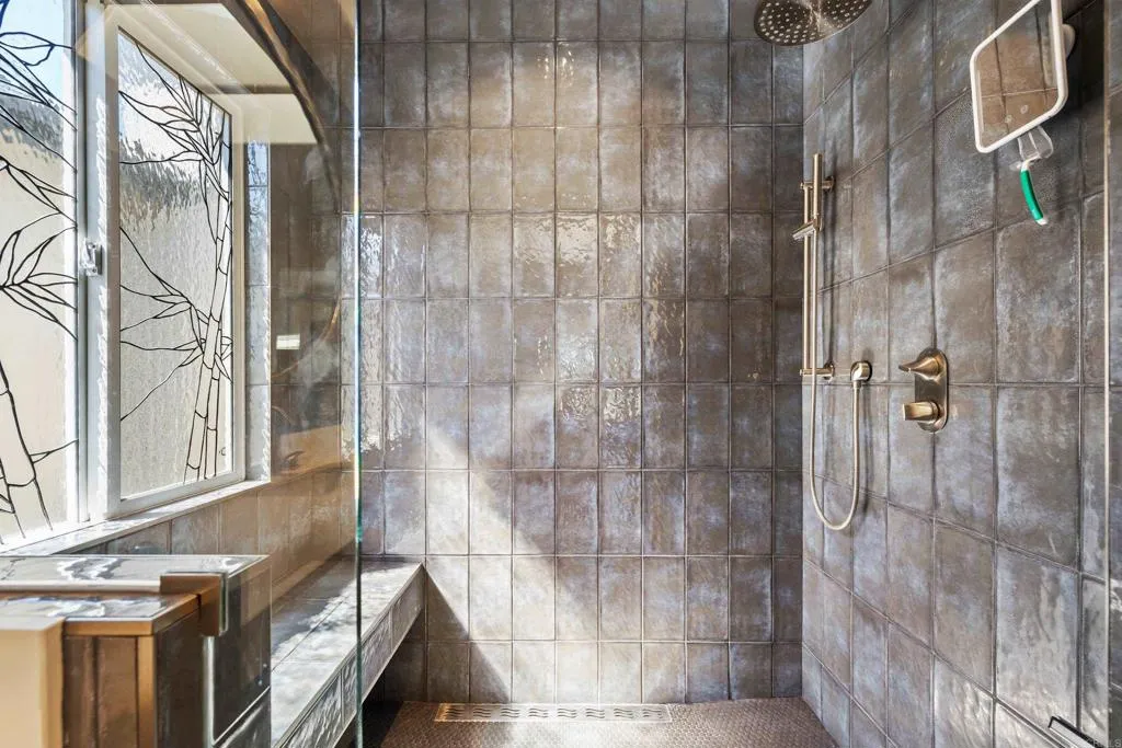 https://cdn.realtyfeed.com/cdn/127/306735136/dadac22553e549ba4ac42e0d9261f92c.webp