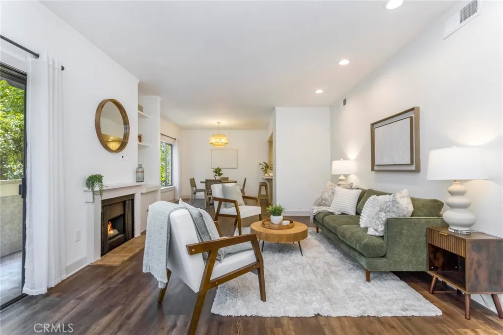 14050 Magnolia Boulevard, Sherman Oaks, CA 91423 - Photo 3 of 50, Sherman Oaks, CA