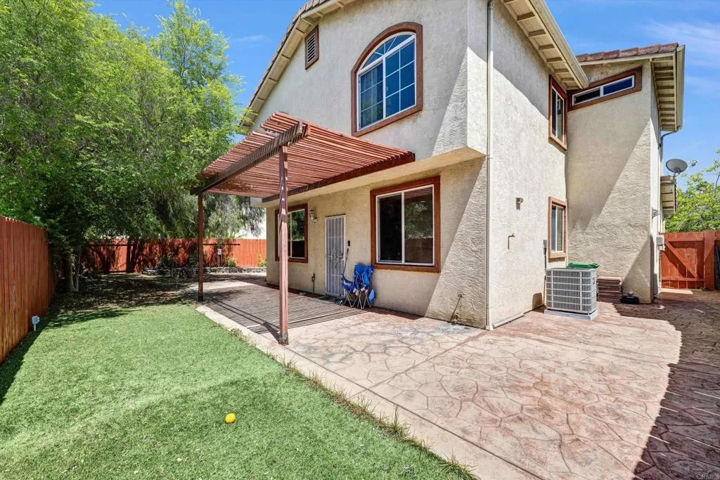 https://cdn.realtyfeed.com/cdn/127/306735199/17467a8b98ac9e1e37dfe0d24e8868fb.webp