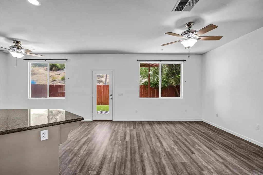 https://cdn.realtyfeed.com/cdn/127/306735199/548f19581fe5aa39cbbb65b2ee377eba.webp
