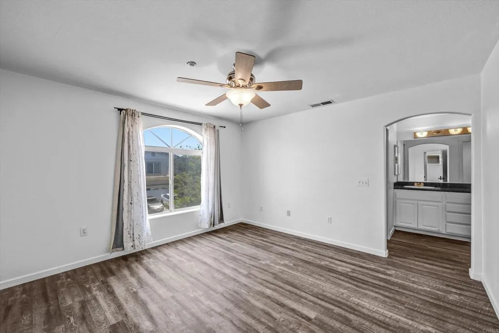 https://cdn.realtyfeed.com/cdn/127/306735199/c626c36d72931df6e5e04a3ec8e5fd3d.webp