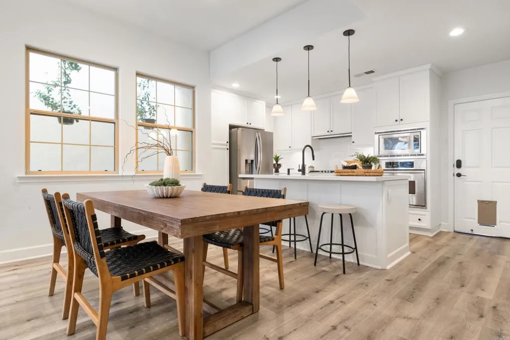https://cdn.realtyfeed.com/cdn/127/306735218/1ad9f78c2794bf416b2627ef390bf7e9.webp