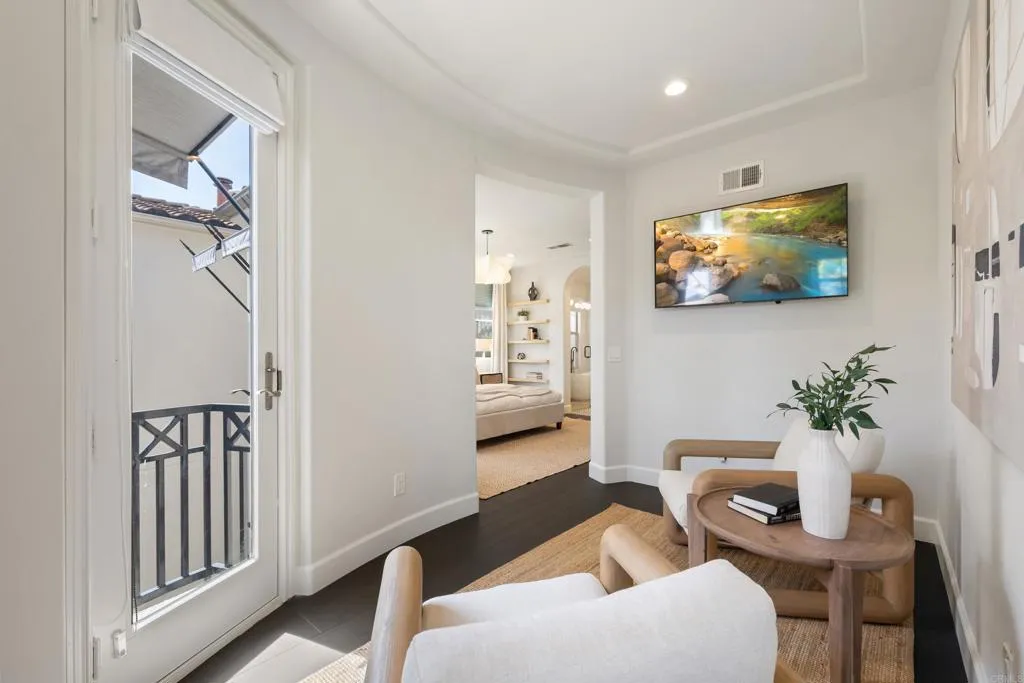 https://cdn.realtyfeed.com/cdn/127/306735218/34b7801048a455310697fd15d1f10875.webp