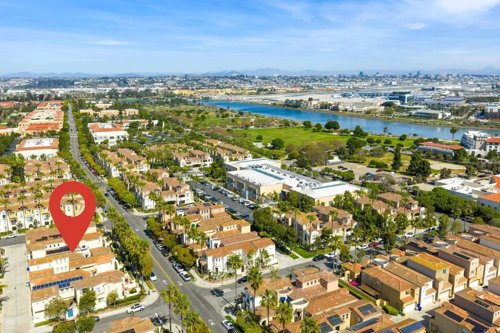 https://cdn.realtyfeed.com/cdn/127/306735218/7b3c6795b7ced1ba8ee87406ef7a1f22.webp