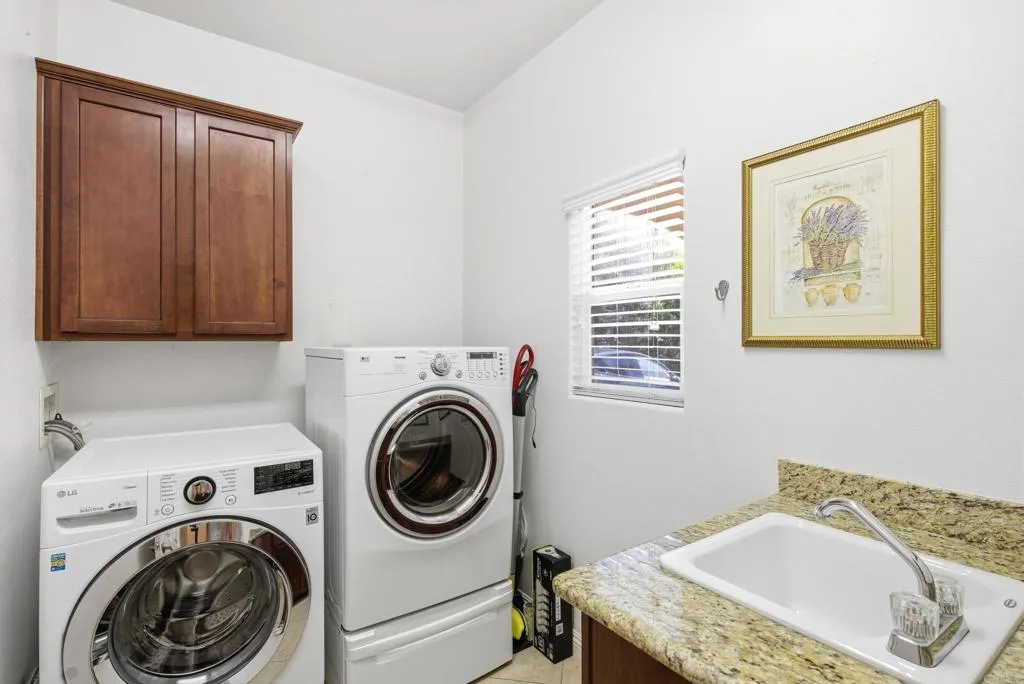https://cdn.realtyfeed.com/cdn/127/306735228/07740fefadaeb5f2d2b94e21cfeecab3.webp