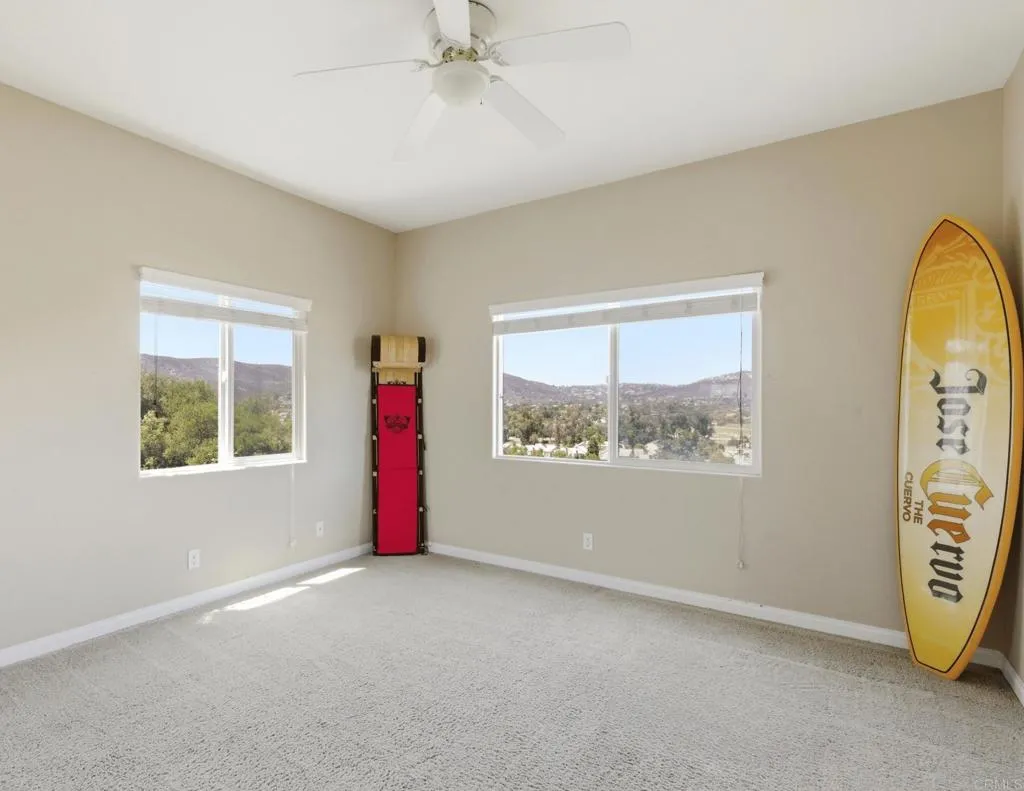https://cdn.realtyfeed.com/cdn/127/306735228/2d27b023313c2d5097ca48cfe6c63547.webp