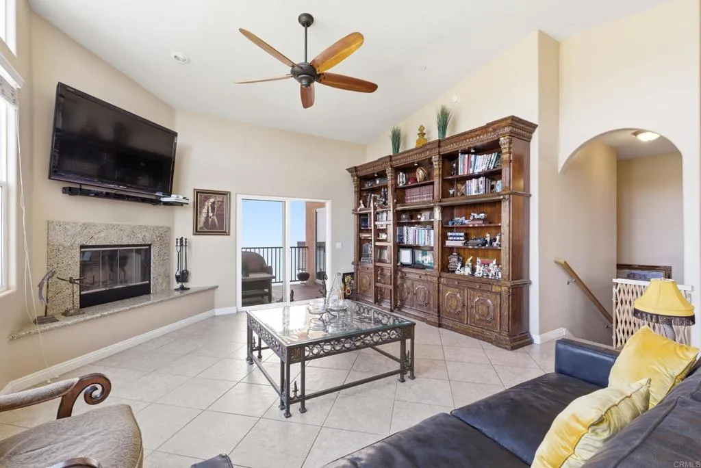 https://cdn.realtyfeed.com/cdn/127/306735228/b446e1ae40390a50ef91741eb83aab36.webp