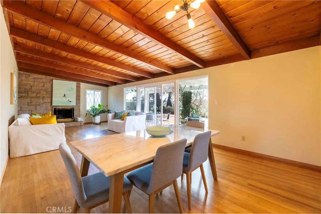 https://cdn.realtyfeed.com/cdn/127/306735230/45445f3c9621467ce21620bdff5c8d23.webp