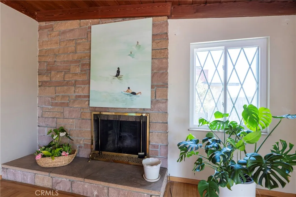 https://cdn.realtyfeed.com/cdn/127/306735230/56cee21ded9dc5cfd1a4708bc75b20e8.webp